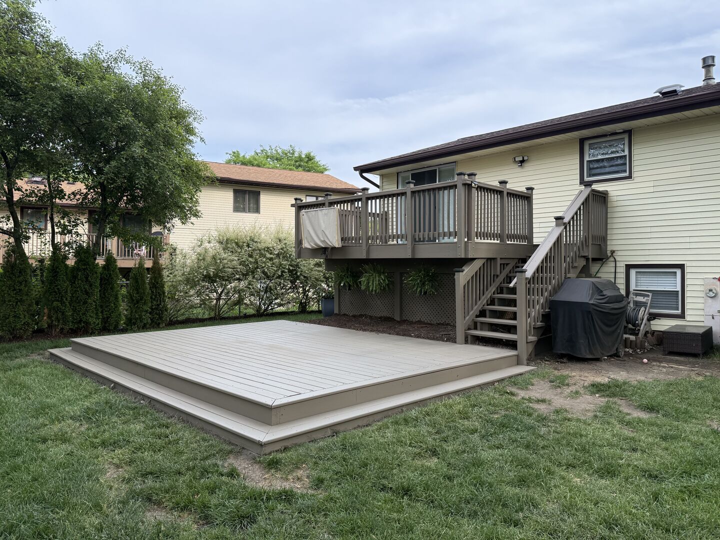 Deck staining & finishing after